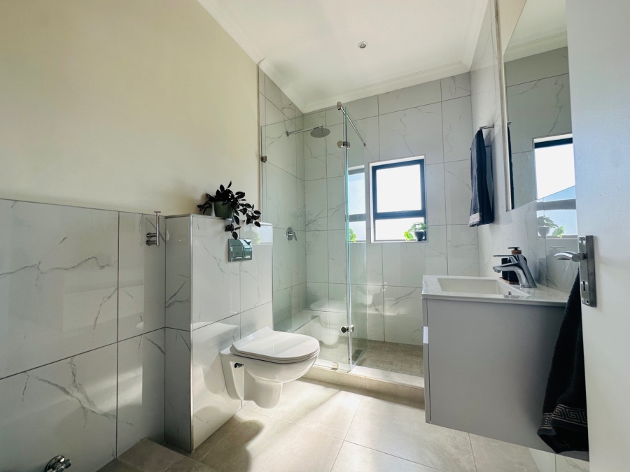 2 Bedroom Property for Sale in Flamingo Vlei Western Cape